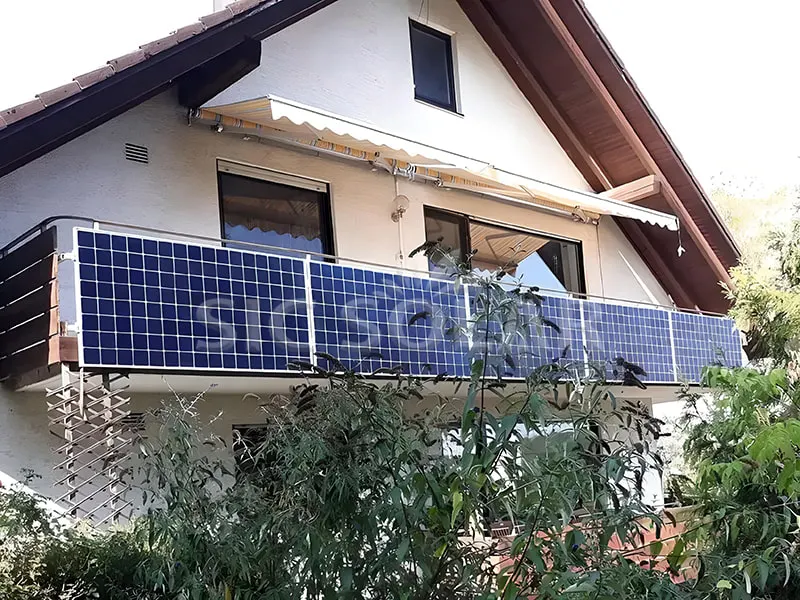 2,5 kW aurinkoparvekekiinnike Tanskassa