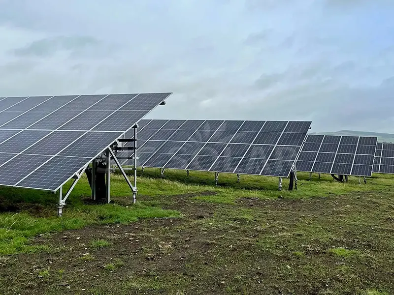 2MW aurinkopaneeli W-tyyppinen maa-asennusteline Brasiliassa