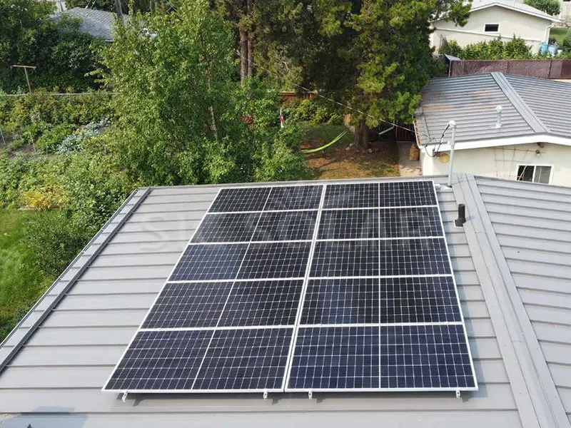 5KW aurinkopaneelin metallikattokiinnitys Kanadassa